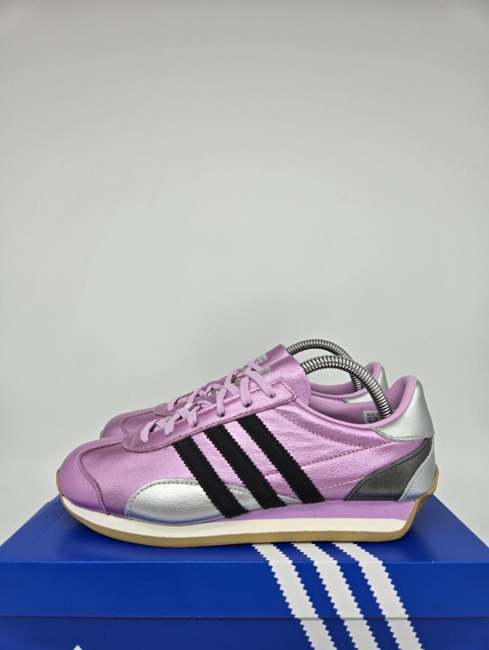 Adidas Women's Country OG JQ0566 Bliss Lilac Metallic Shoes Size 6